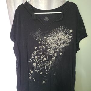 Black graphic T-shirt